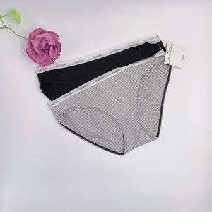 NWT Calvin Klein Signature Cotton bikini